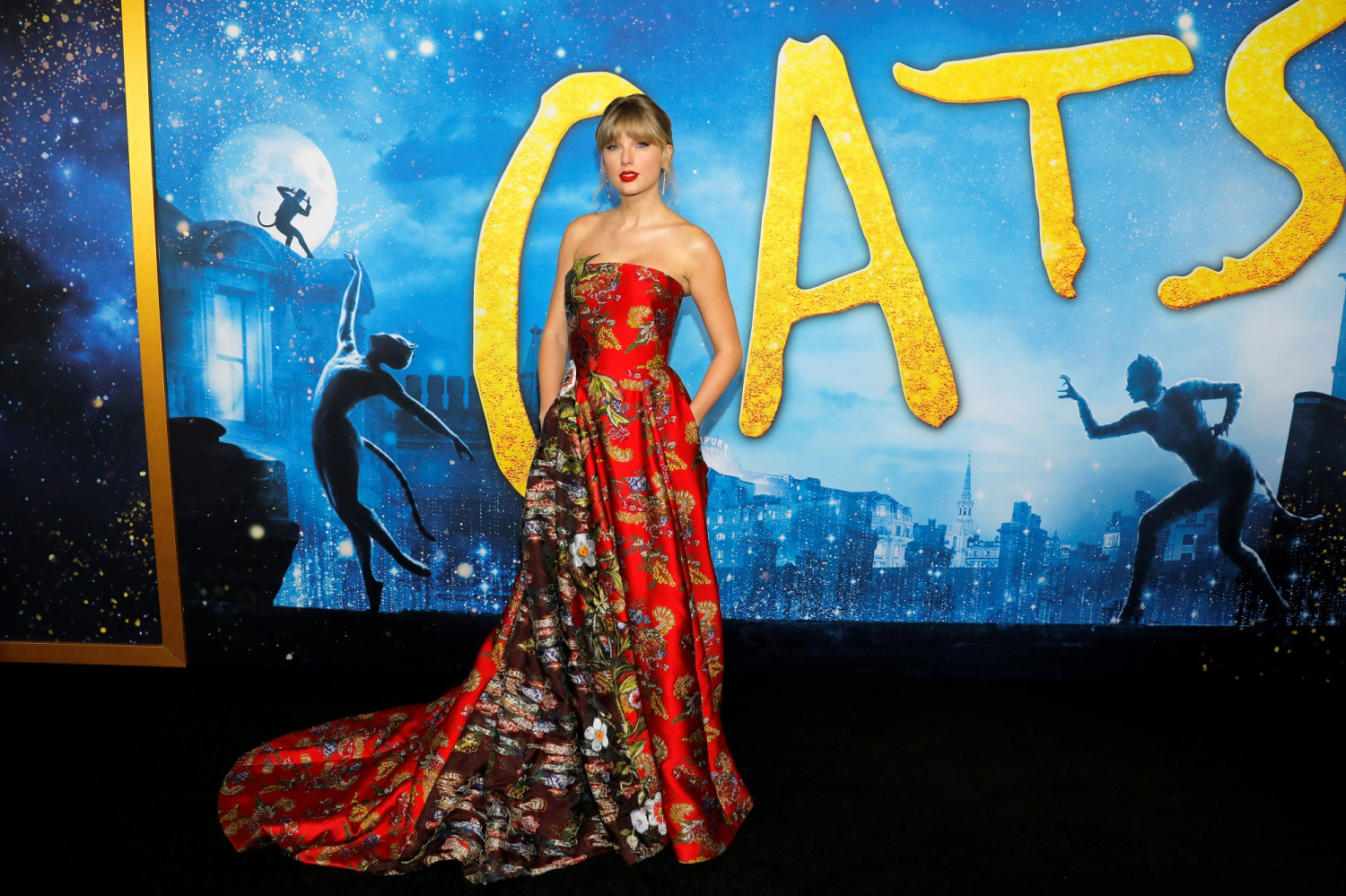 Singer Taylor Swift arrives for the world premiere of the movie 