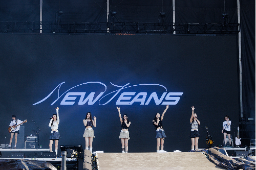 NewJeans Shakes Up Lollapalooza Chicago, Writes New Chapter in K-pop History NewJeans Shakes Up Lollapalooza Chicago, Writes New Chapter in K-pop History
