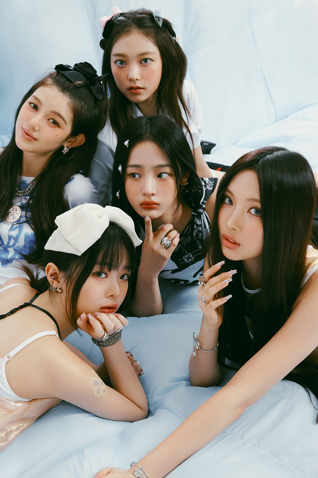 4th Generation K-pop Idols: Regulars at No. 1 on the US Billboard Charts 4th Generation K-pop Idols: Regulars at No. 1 on the US Billboard Charts