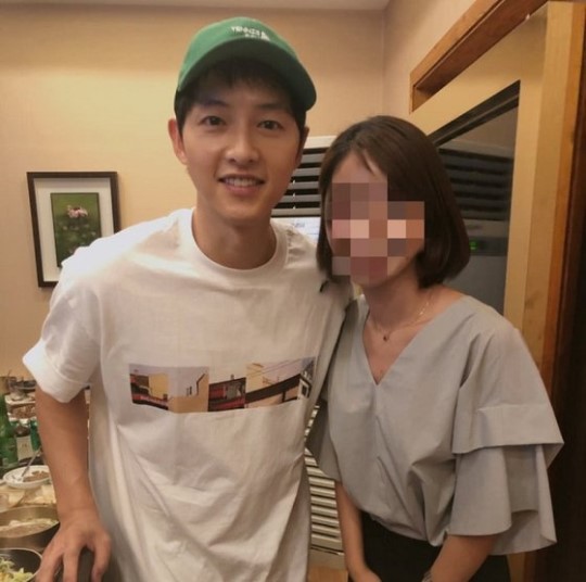 Song Joong Ki Is Captured Taking Photos With A Female Fan After Divorce From Song Hye Kyo Song Joong Ki Is Captured Taking Photos With A Female Fan After Divorce From Song Hye Kyo